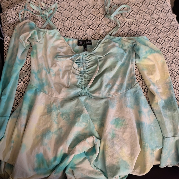 Current Mood Asymmetrical Dress in Green and Yellow - Picture 2 of 12